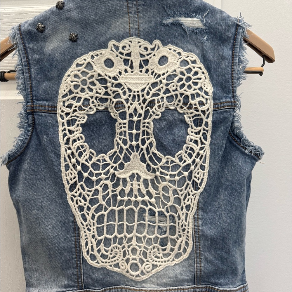 Harley-Davidson Denim Sugar Skull Vest with Lace Accents - Picture 3 of 4